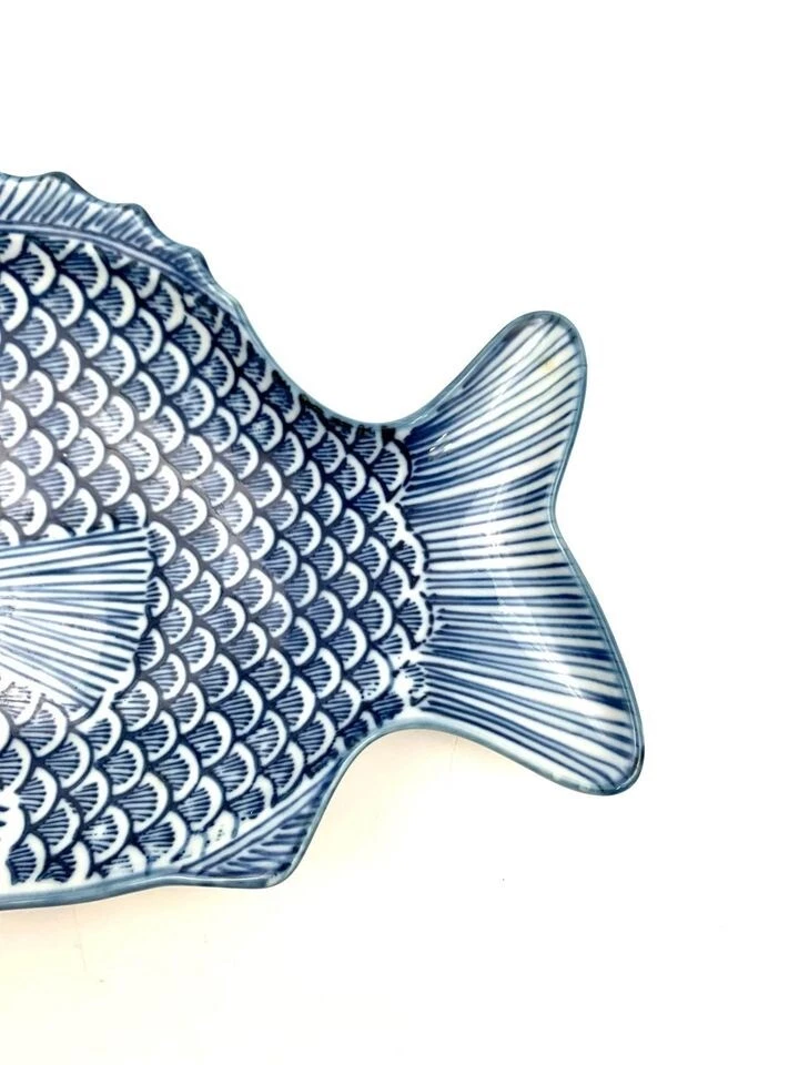 Bandeja Plato Azul Blanco Estilo Oriental Forma de Pez Decoración Tropical Costal Náutica Foto 4 de 4
