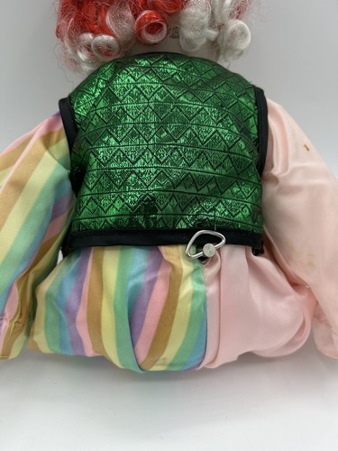 Porcelain Heritage Clown Doll 19" wind up musical pastel suit with emerald green - Picture 5 of 6