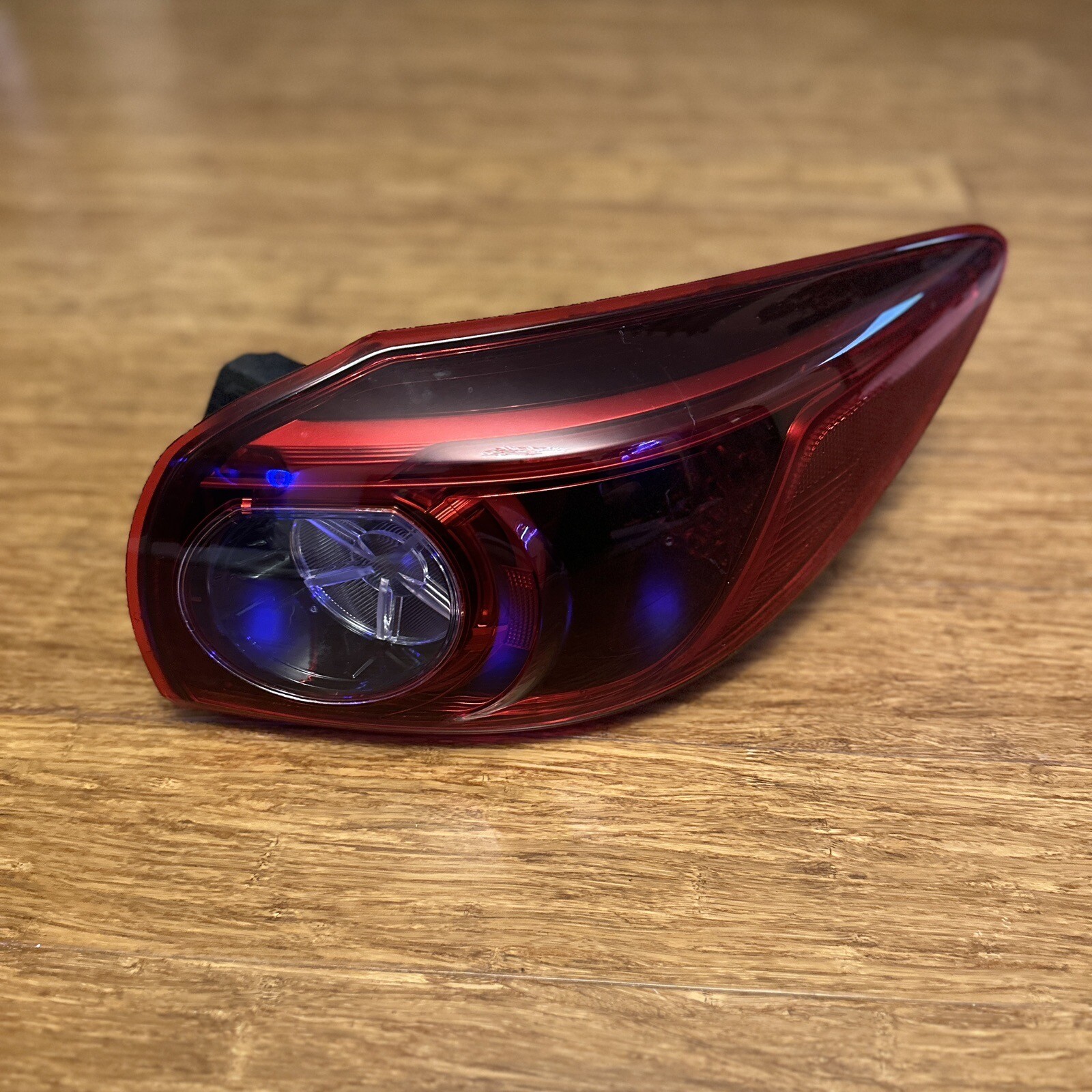 2018 Mazda 3 Right Tail Light Replacement Part 22041981