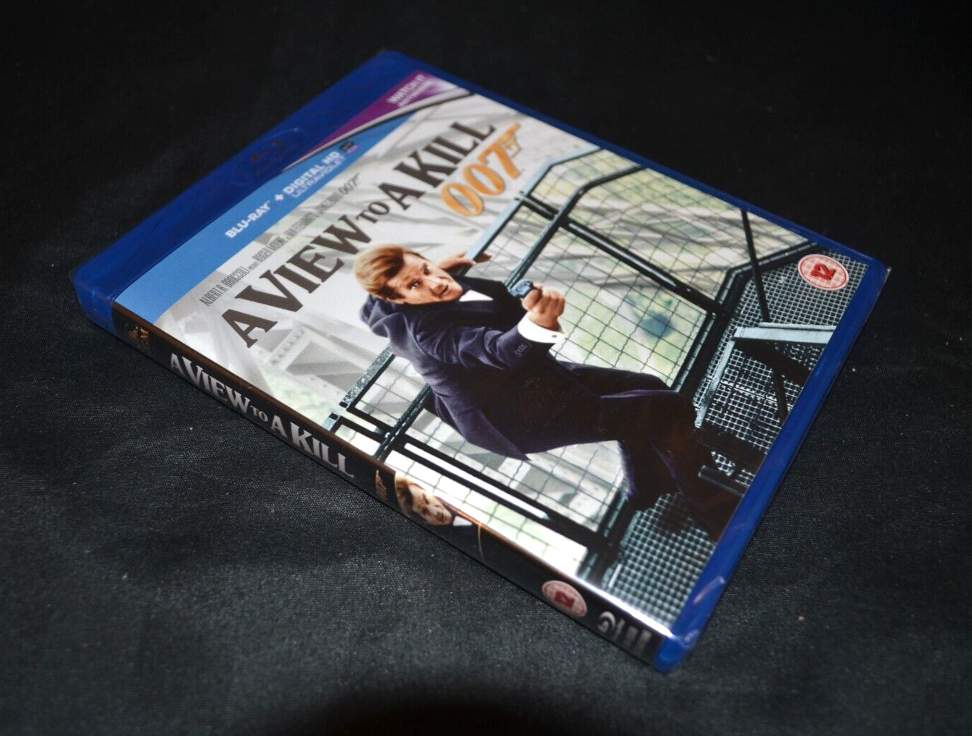 James Bond Movie #14 A View To A Kill (Blu-ray, 1985-2015)