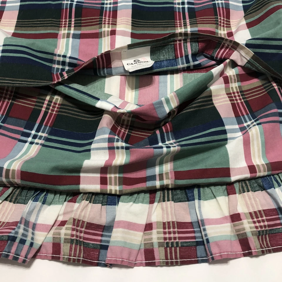 Par de fundas de almohada vintage de cañón a cuadros con volantes King Foto 4 de 4