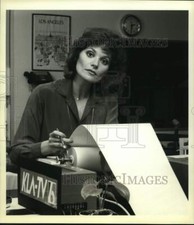 1981 Press Photo Helen Shaver in "Lou Grant" - nop79646