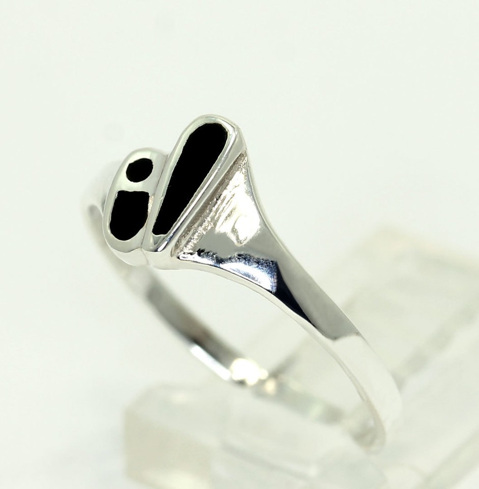 Vintage Sterling Silver Black Onyx Inlay Footprints Style Band Ring ...