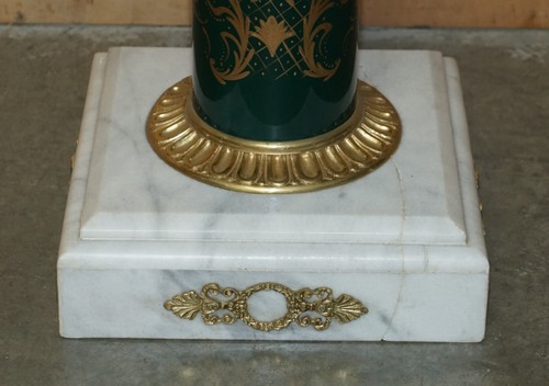 STUNNING PAIR OF ROYAL ITALIAN CARRARA MARBLE & ENAMEL PAINTED BRASS PILLARS - Picture 22 of 24