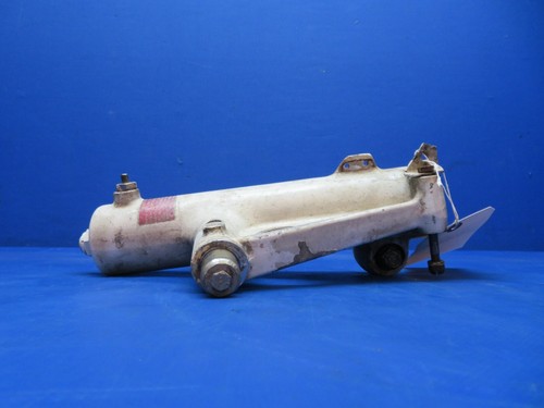Piper PA-28R-180 LH Main Gear Trunnion P/N 67926-04 (1223-101) - Bild 6 von 16