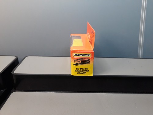 matchbox Volvo container truck no 62 1995 Get in the fast lane! - Picture 3 of 6