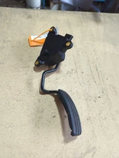 RENAULT GRAND MODUS ACCELERATOR PEDAL THROTTLE  2007-2013  8200139323