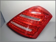 Mercedes Benz W221 MOPF Rückleuchte Rücklicht RECHTS 2218201464 Original defekt