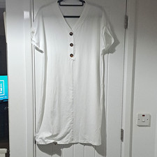 White T-Shirt Dress V-Neck Button Front Short Sleeve Knee Length Jersey Size L