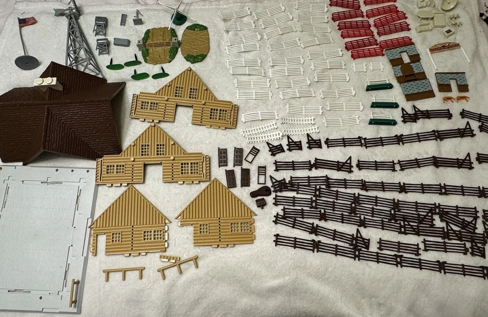 Ertl Farm Country Longhorn Ranch Incomplete Set With Extra Pieces - Image 4 of 4