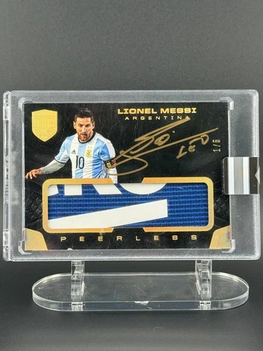 Lionel Messi 2018 Eminence Peerless Patch Autograph Gold 1/5