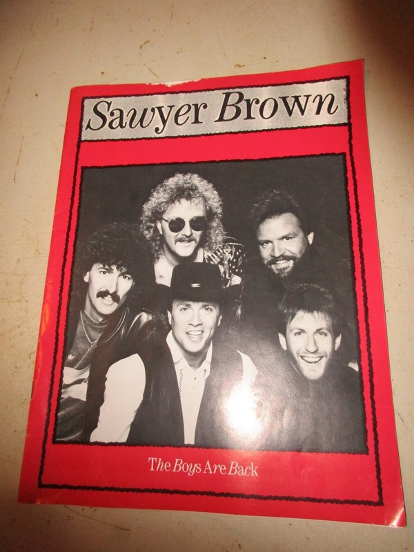1989 5 Autographs Sawyer Brown Concert Tour Program Magazine The Boys Are Back