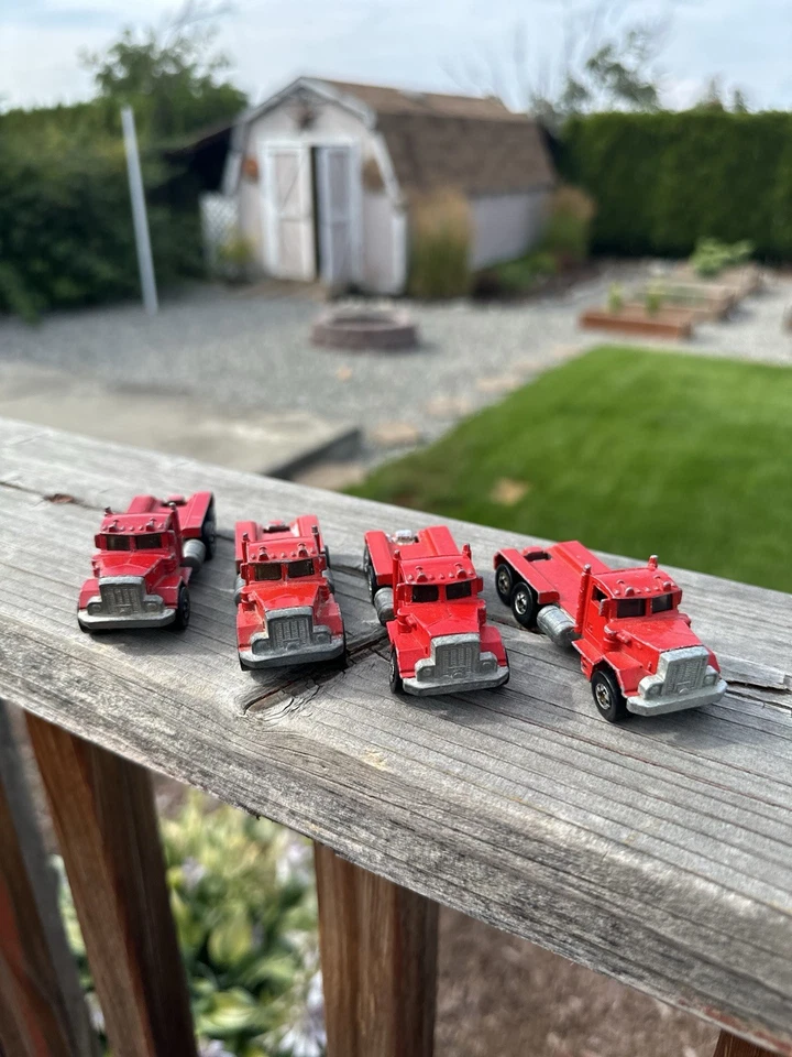 Camión semi tractor Hot Wheels Peterbilt 1979 vintage X 4 (cantidad) Foto 3 de 4