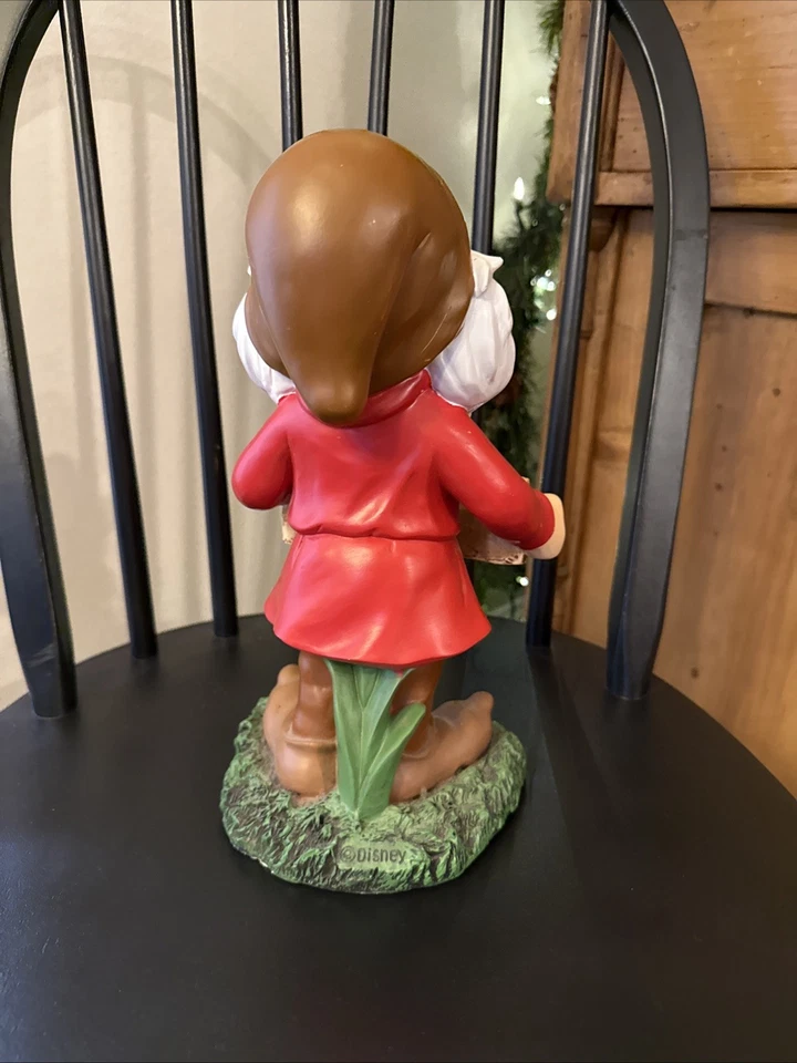Estatua de jardín de bienvenida gruñón de Disney Go Away 12" Greeter Dwarf divertida usada en excelente estado Foto 3 de 4