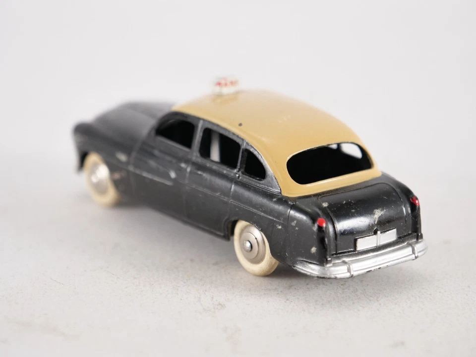 Dinky Toys F N° 24XT Ford Vedette Taxi 1/43 - Immagine 3 di 4