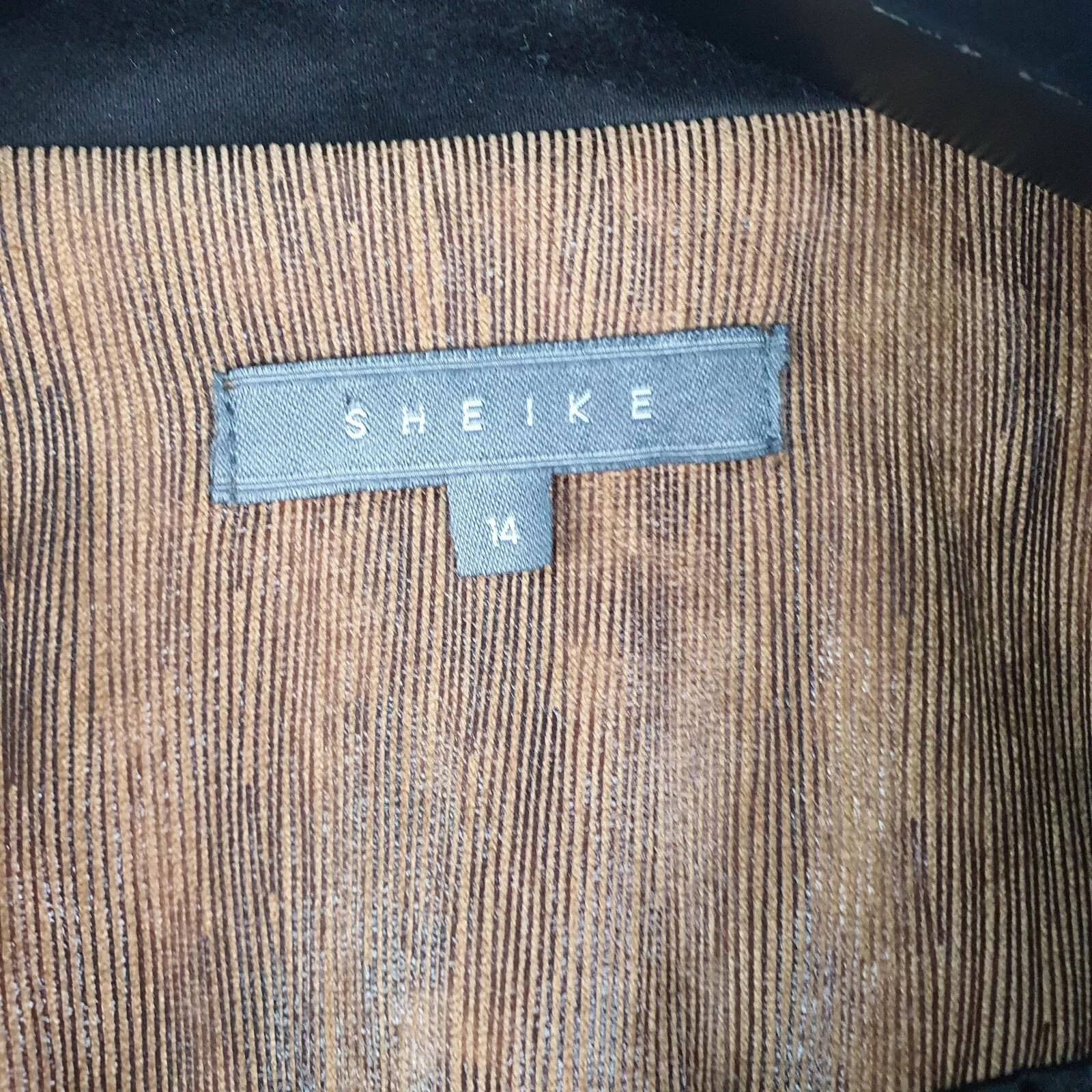 Picture 2 of 11
