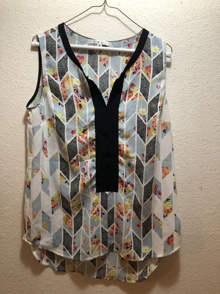 Blusa sin mangas CAbi 249 para mujer PEQUEÑA - geométrica ☼ - floral guepardo