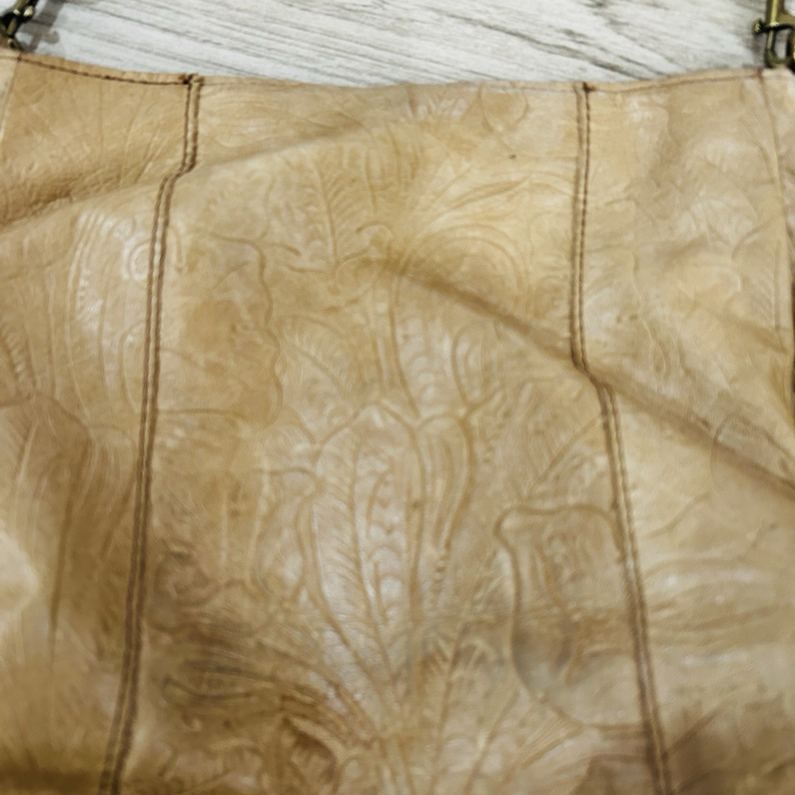 American Leather Co. Austin convertible leather shoulder bag in a tan/cafe latte