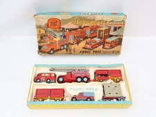 Original Corgi Toys Chipperfields Circus Gift Set No. 23 Inc Vehicles Animals