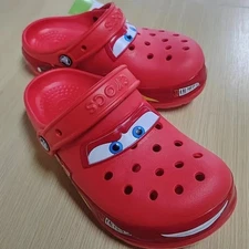 NEW Kid’s LIGHT-UP Lightning McQueen Croc NWT Kid Shoe Clog Disney C8-J3 Size