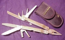 LEATHERMAN SUPER TOOL 200 MULTI-TOOL 2001 WITH CLOTH STORAGE POUCH