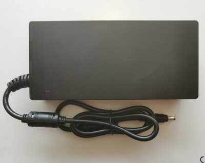 MINISFORUM ミニPC 本体と電源ケーブル s-l400.jpg
