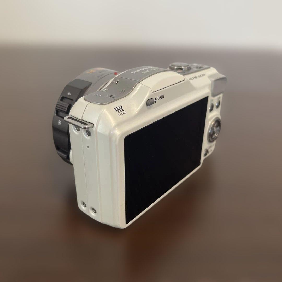 4469 Panasonic LUMIX GF5 ホワイト デジカメ 4469 Panasonic LUMIX