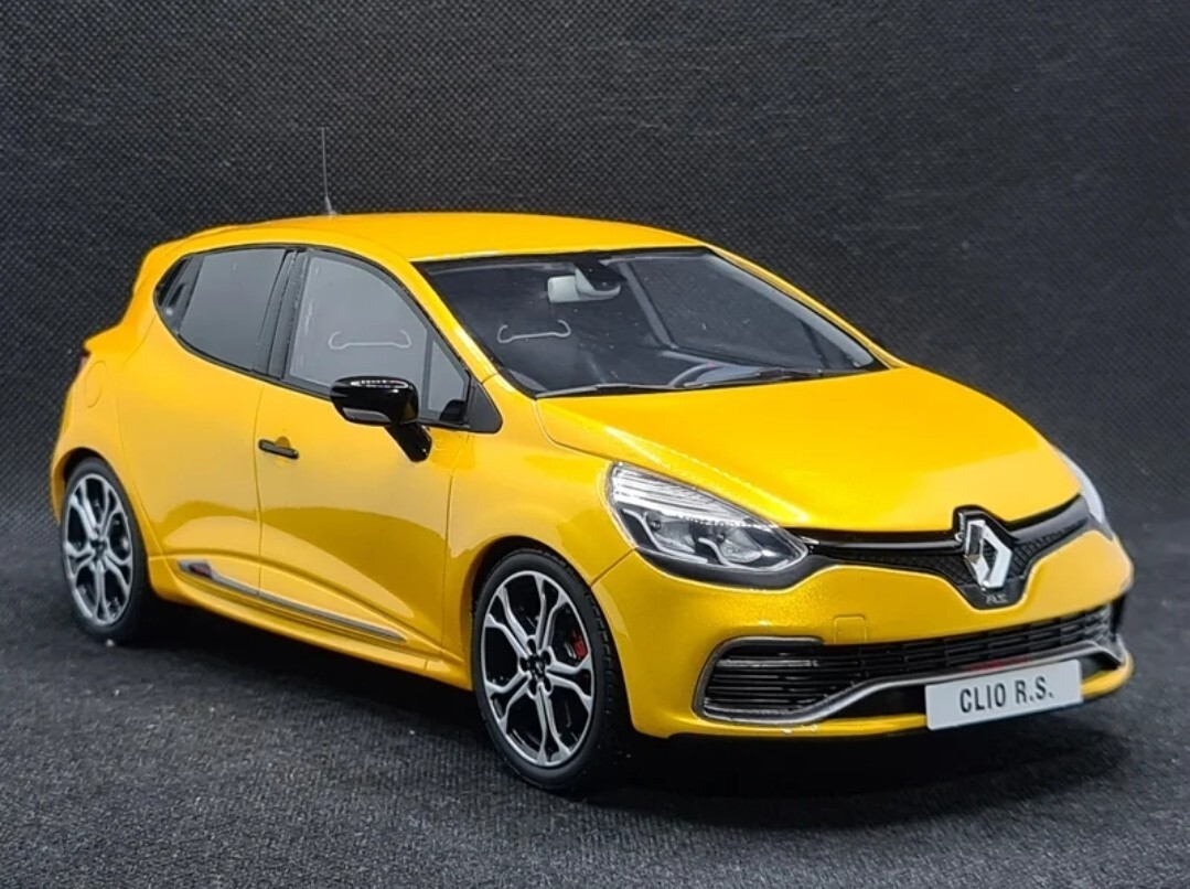 Renault Clio 4 RS Trophy OT988 Otto Ottomobile 1/18 No
