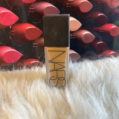 Nars Weightless Foundation  -READ DESCRIPTION  unknown shade.