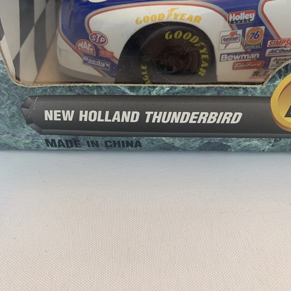 Подписанный Ron Barfield ERTL 1996 Ford THUNDERBIRD 1:18 литой No94 New Holland - Изображение 4 из 4