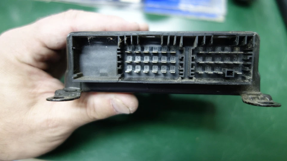 KENWORTH T680 2016: Brake Control Module (ABS) - Used | P/N 4460046030 WABCO - Image 3 of 4