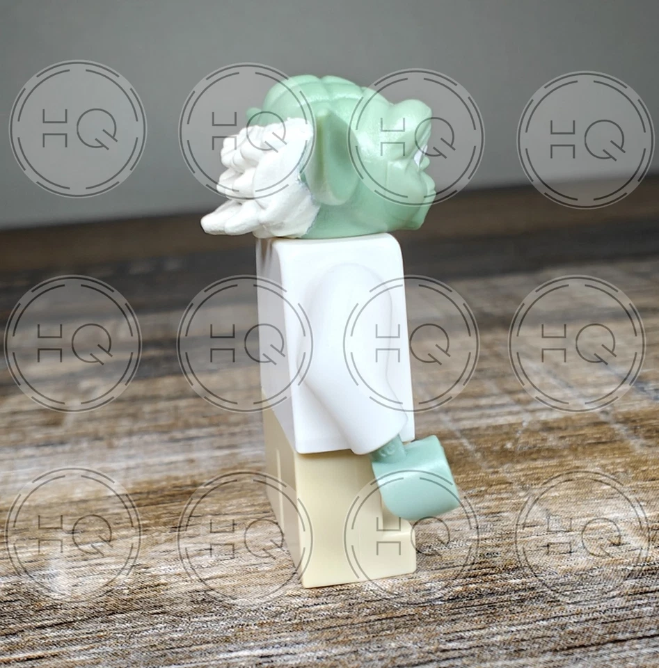 **NEW** 100% LEGO Yoda NY I Love New York Custom Printed Star Wars Minifigure - Image 4 of 4