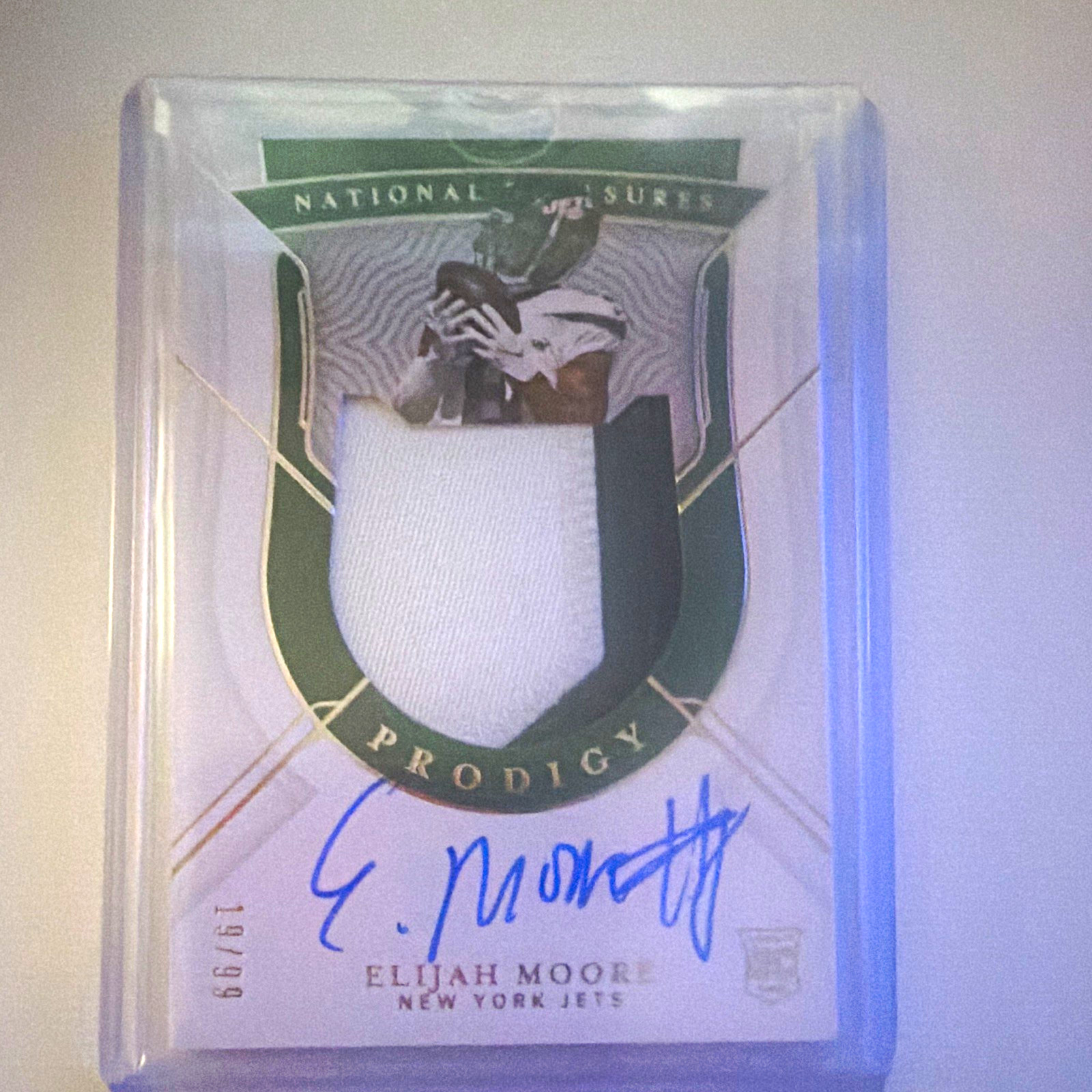 Elijah Moore Panini National Treasures Prodigy Patch Autographs #EM Base