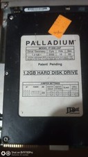 HARD DISK 'VINTAGE LETTORI FLOPPY E OGGETTI INTROVABILI DA COLLEZIONE M U S E O