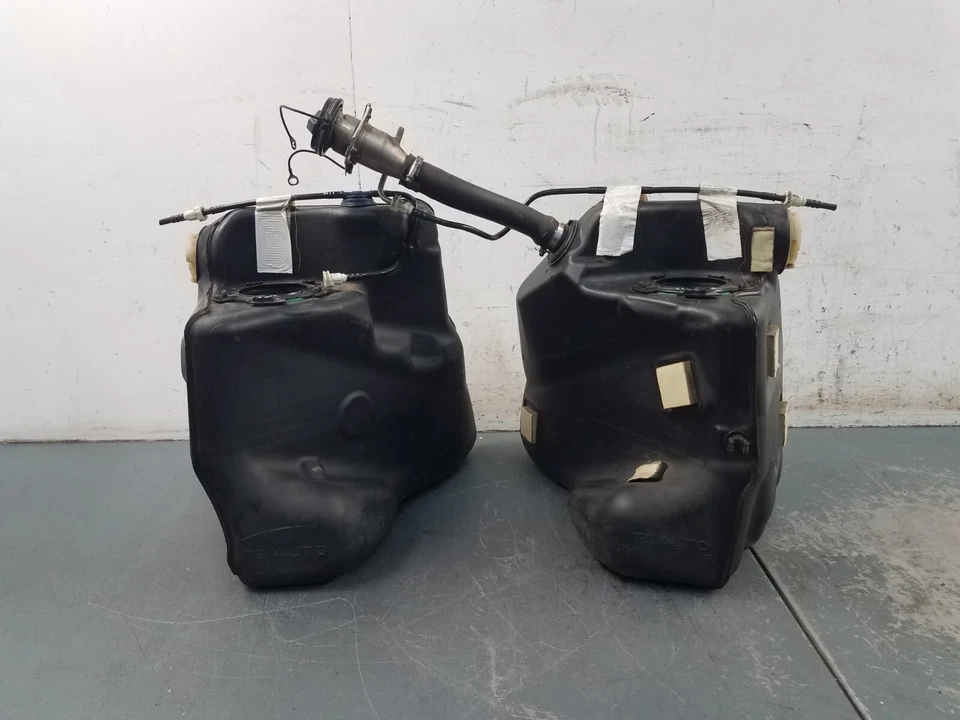 Chevy Corvette C6 2011 tanques de combustible/cuello de llenado #8846 E4 Foto 4 de 4