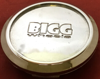 ONE USED BIGG Wheels Custom Wheel Center Cap 2 1/2 CAP982K62 Chrome /11408