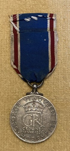 Fine scarce Great Britain, 1937 King George VI silver coronation medal & ribbon - Picture 4 of 6