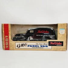 1995 ERTL 1951 GMC Panel Van True Value Hardware 1/25 Locking Coin Bank Die Cast