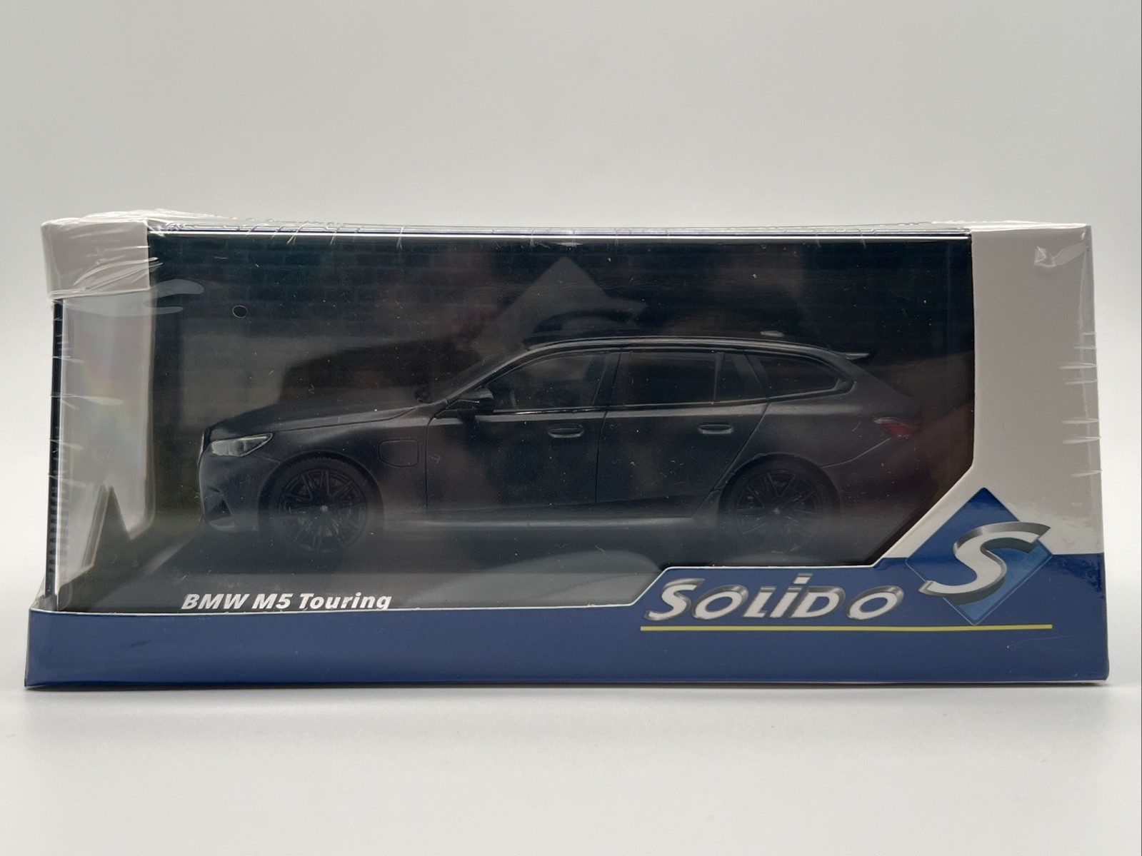 BMW M5 Touring 1/43 Solido miniature automobile break sport allemand miniature 2024