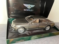 1/18 Minichamps Bentley Mulsanne 2010