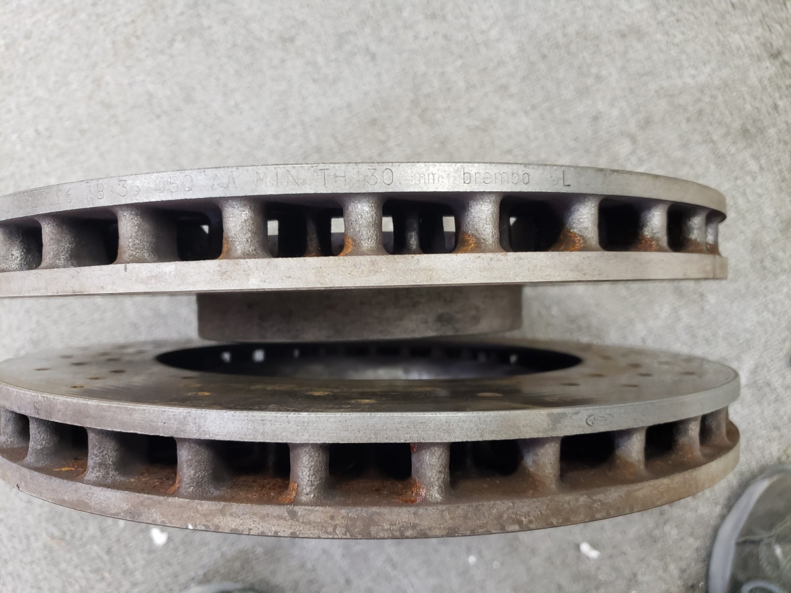 "NEW" FORD GT 2006 OEM/Brembo Pair (2) Original REAR Rotors