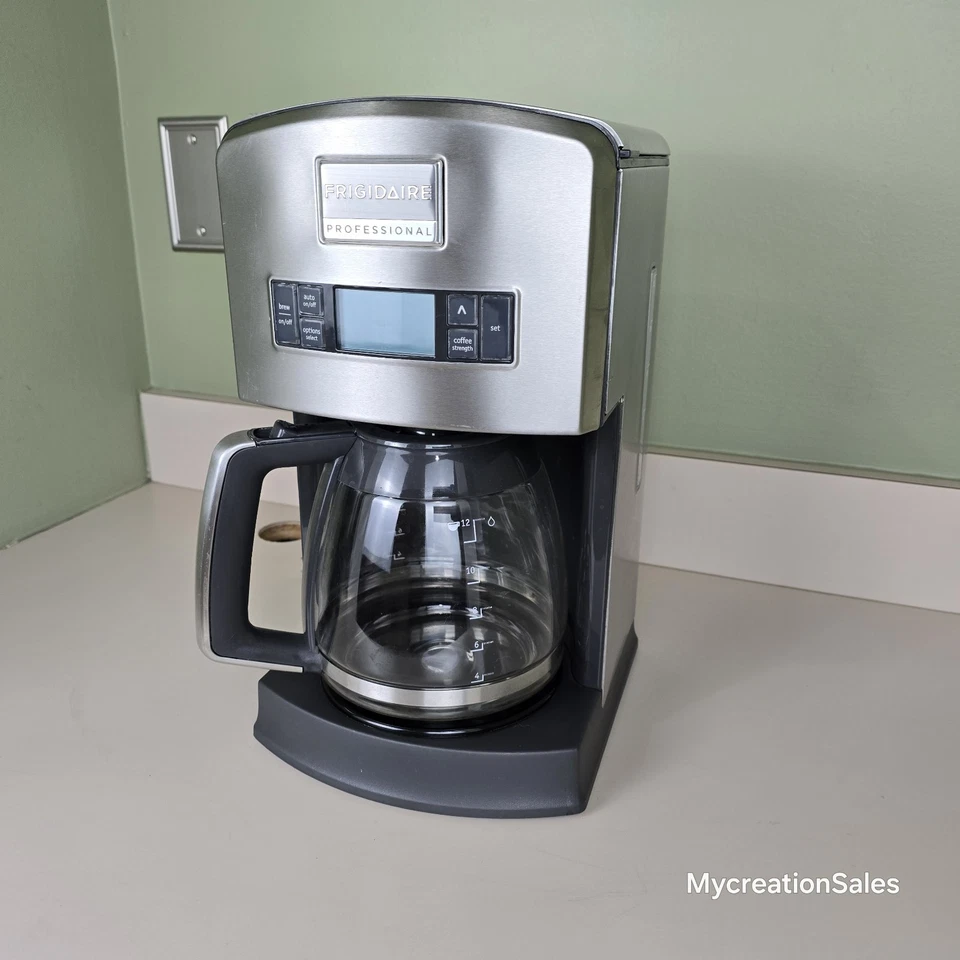 Frigidaire Professional 12 Cup Stainless Steel Coffee Maker FPDC12D7MS  - Image 3 of 4