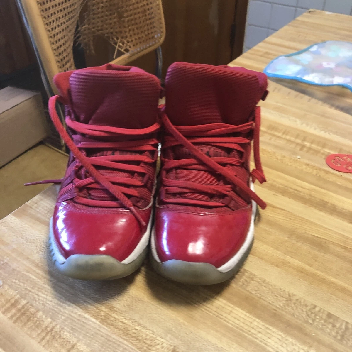 Nike Air Jordan 11 Retro GS Win Like 96 Size 5y 378038 623 Women s 6.5 No Insole