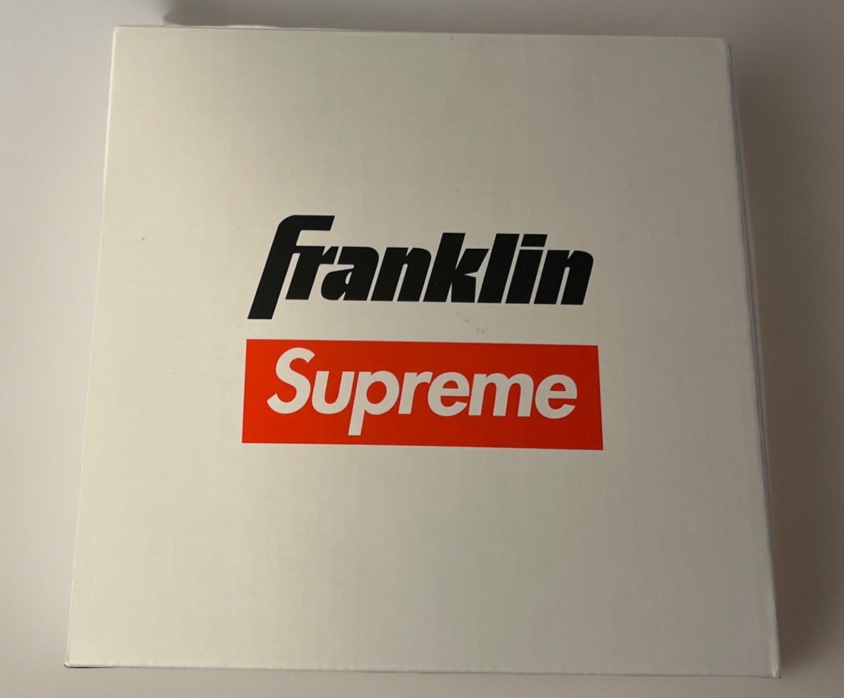 SUPREME/FRANKLIN PLAYGROUND BALL (RED) BRAND NEW (100