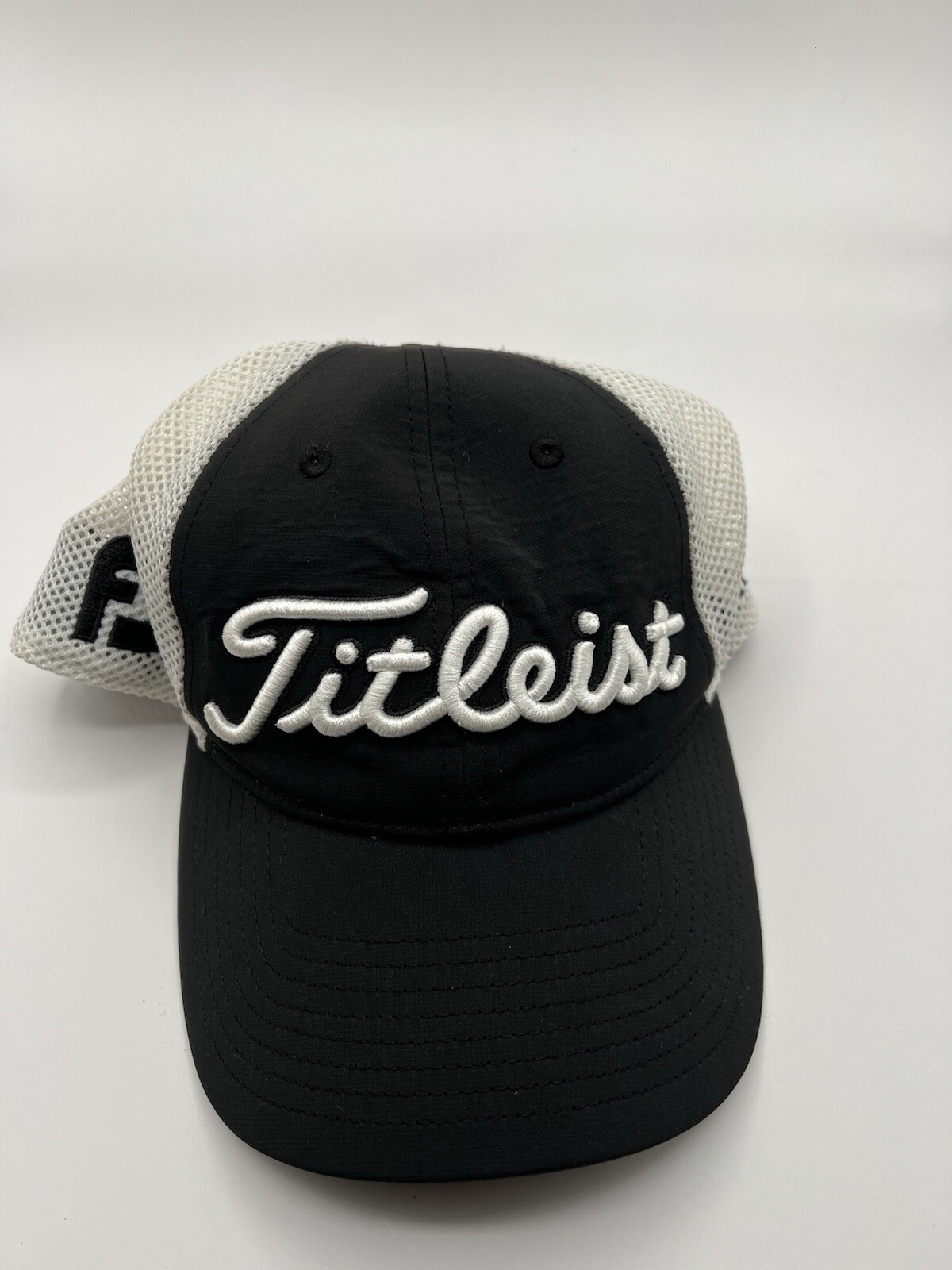 Black White Titleist Pro V1 FJ Stretch Fit Golf Ball Cap Hat Flex
