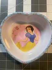 Snow White Bowl, Little Kids/Baby Bowl, Heart Shaped, 5" x 5.5" x 1.5" Pre-Owned