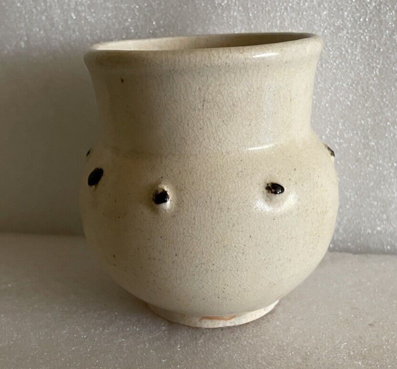 Chinese Tang dynasty pottery jar