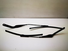 BMW 1er E88 (E87) 2012 07-13 Wischerarm Set Vorne Links Rechts 7169973