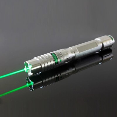 GQ1 520nm Adjustable Focus Green Laser Pointer Visible Laser Torch Laser Pen US