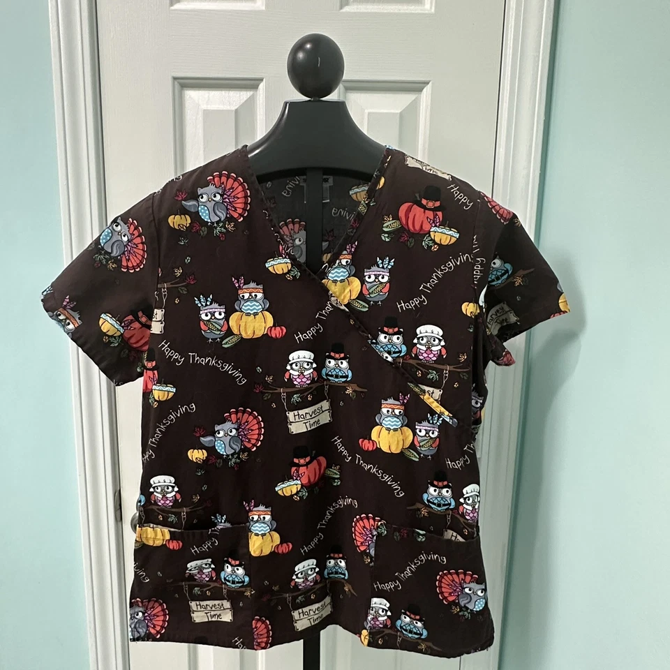 Blusa Médica Scrubstar Para Mujer Talla Mediana Harvest Time Owl Pumpkins Foto 2 de 4